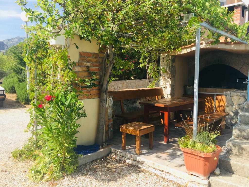 Apartman Lucija Селине Экстерьер фото